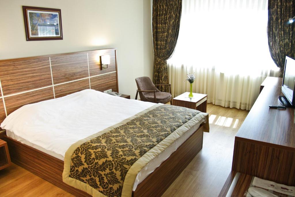 Petek Hotel Muğla Bilik gambar