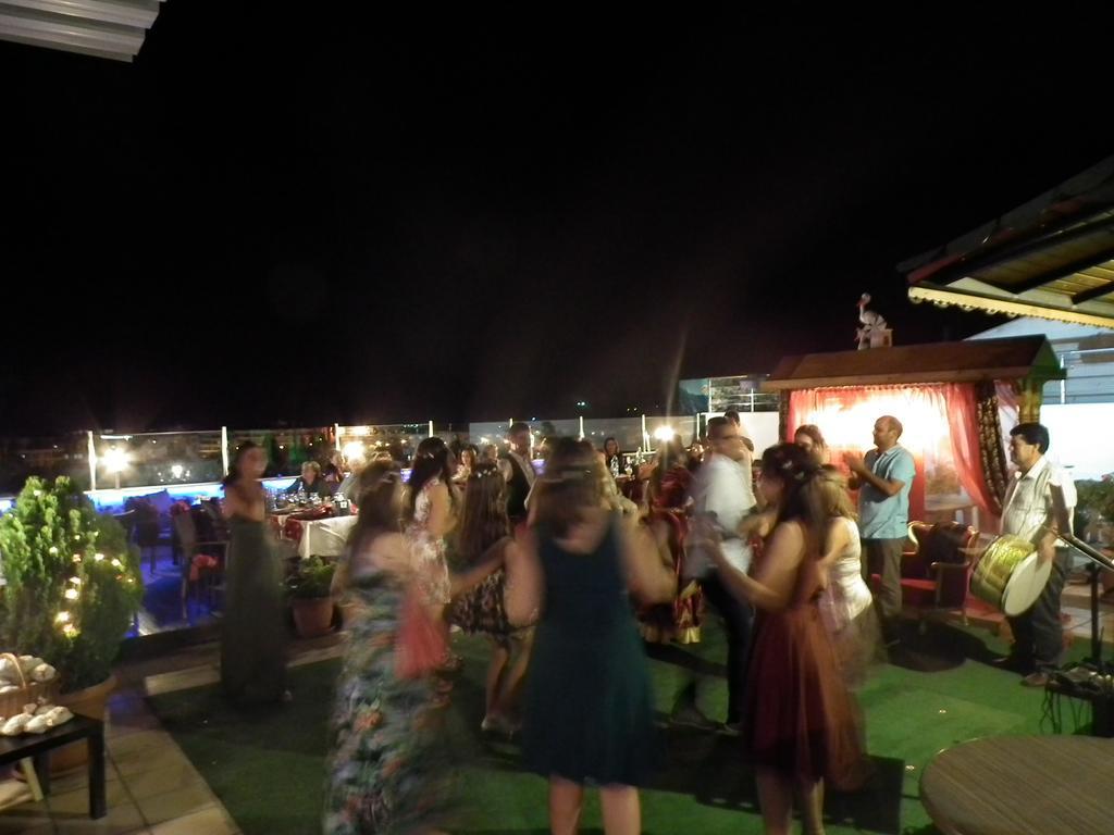 Petek Hotel Muğla Luaran gambar